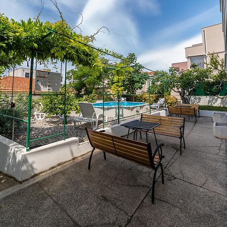 Apartments turtle gardens Makarska Buitenkant foto