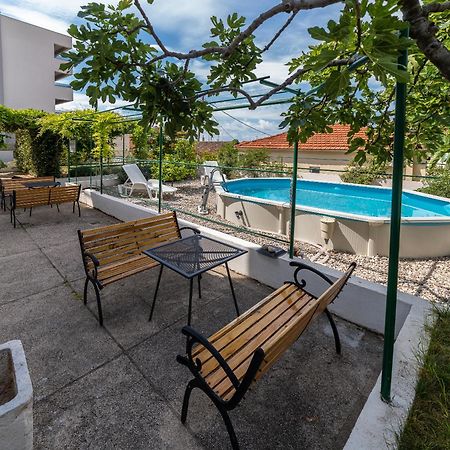 Apartments turtle gardens Makarska Buitenkant foto