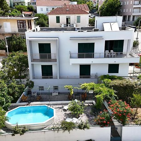 Apartments turtle gardens Makarska Buitenkant foto